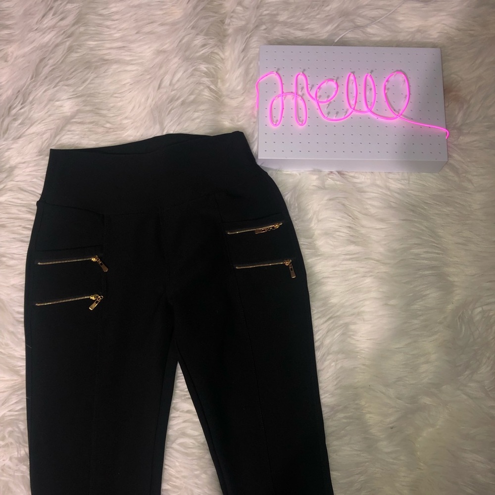 Black jeggings